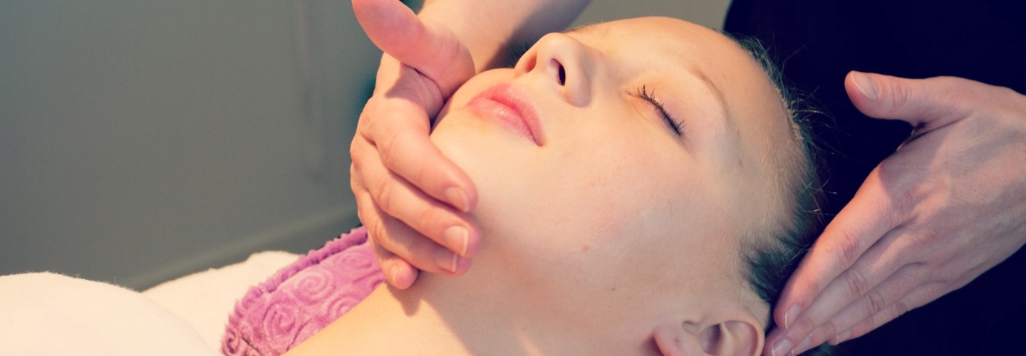 Simply Skincare  cover photo