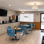 Super 8 by Wyndham Warrenton - photo 7