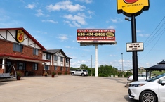 Super 8 by Wyndham Warrenton - Hotels