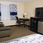 Dutch Inn & Suites - photo 9