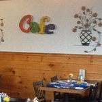 Mia's Prime Time Cafe - photo 3