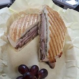 Rayner's Chocolate & Coffee - Cafes in Glendale