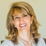 Raoufi Lida DDS - Dentists in Scottsdale