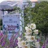 Yelton Manor Bed & Breakfast - Bed & Breakfast in South Haven