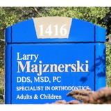 Larry Majznerski Pc - Dentists in Grand Rapids