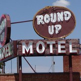 Dude & Roundup Motel - Hotels in West Yellowstone