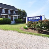 Lovie's Kitchen Table LLC - Restaurants in Kitty Hawk