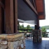 Retractable Screen SC - Other in Taylors