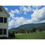 Equinox Village - Hotels in Manchester