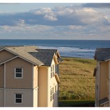 Half Moon Bay Bar & Grill - Restaurants in Westport