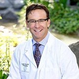 Perry Charles W MD - Plastic Surgeons in Sacramento