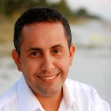 Padilla Ramon DDS - Dentists in Naples
