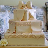 Mr Bee's Cakes - Custom Cakes in Miami