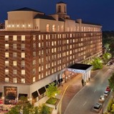 Narra Restaurant - Restaurants in Evanston