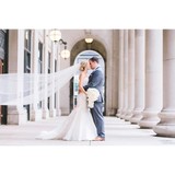 Divine Elegance & Things - Wholesale in Chicago