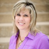 Lisa Hanusch PhD - Psychologist & Counsellor in Austin