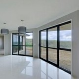 Elegant spaces - Tiling