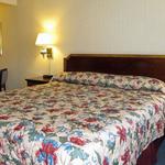 Hillside Inn - photo 2