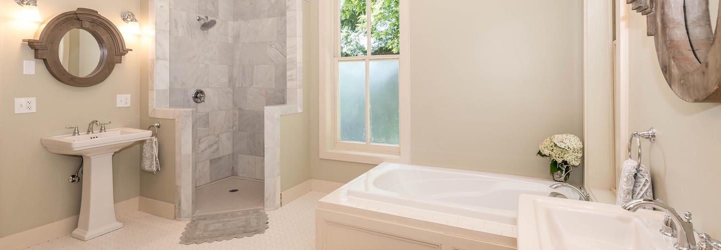 Tamworth Bath and Shower cover photo