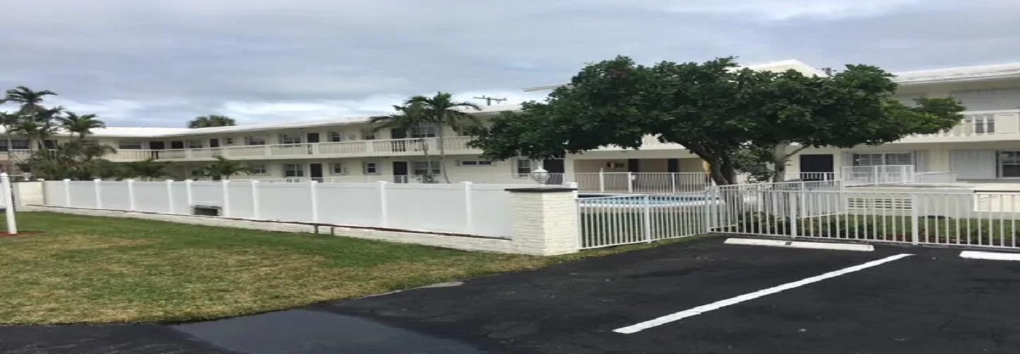 Cape Coral Fence Builders cover photo