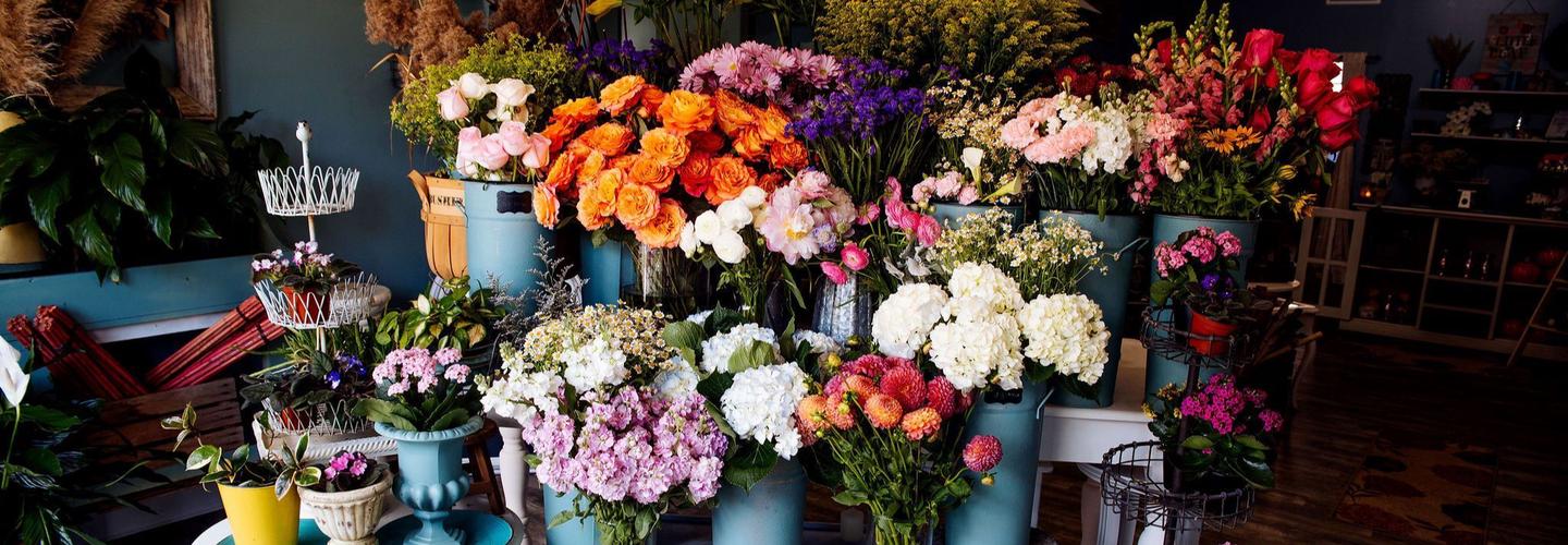 Estero Market Flowers & Gifts cover photo
