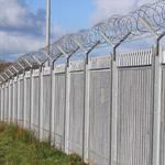 Rapid Riverside Fence Company CA - photo 1