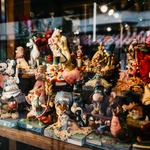 Goldenhands Gift Shop - photo 1