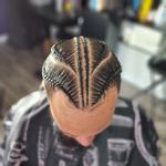 Jewel's Cut and Color Bar - photo 4