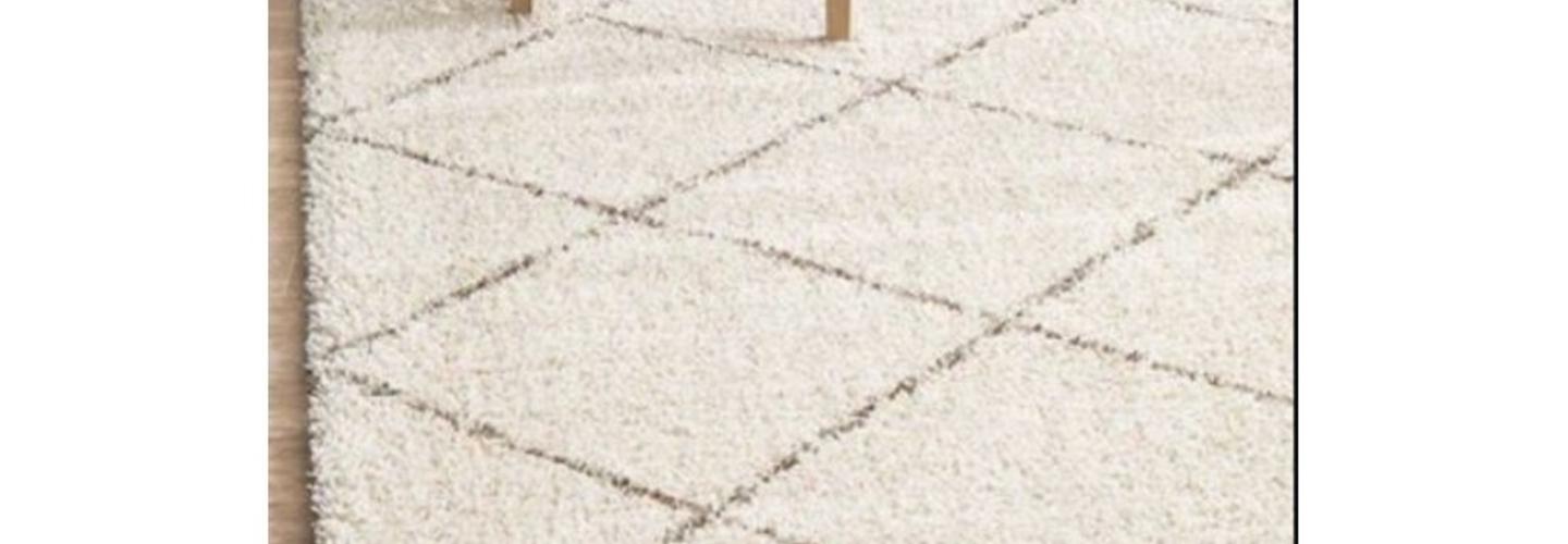 Luxurious Rugs cover photo