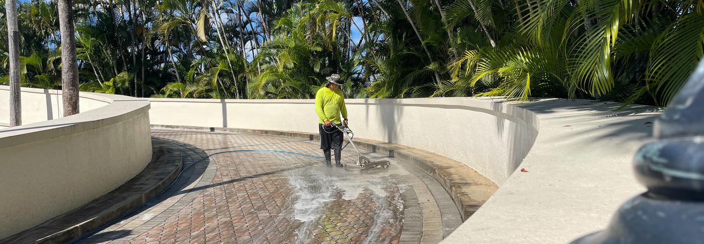 Sunny Pressure Cleaning Pinecrest cover photo