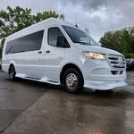 Ashwa Limousine - photo 1