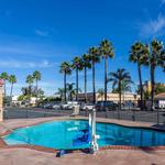 Econo Lodge Inn & Suites Escondido Downtown - photo 2