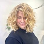 Dealis Hair Boutique - photo 1