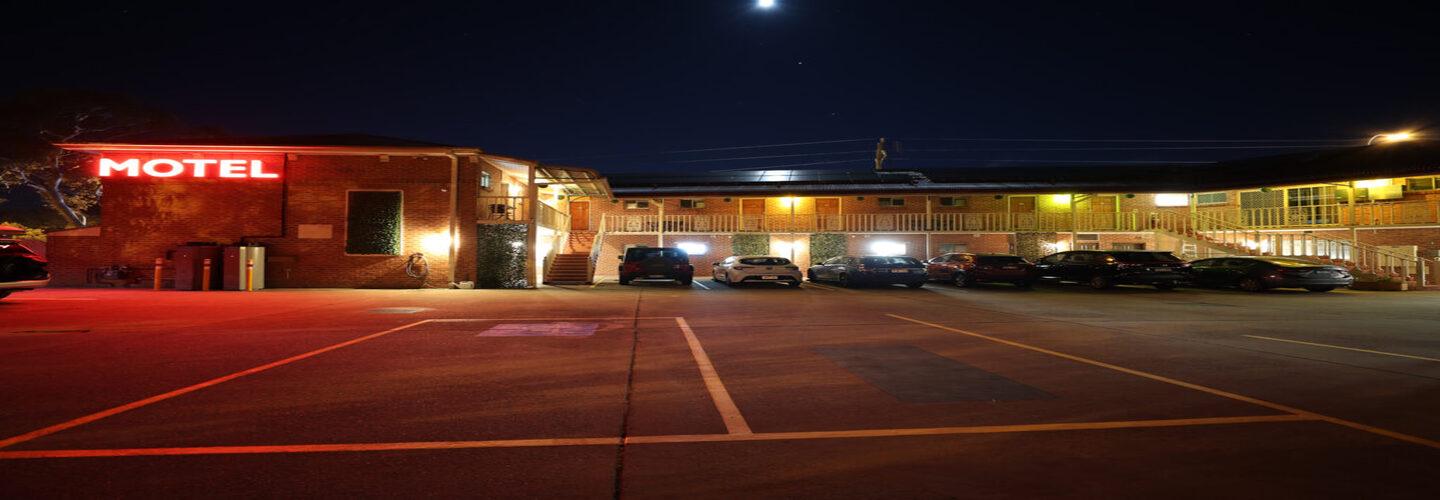 Hamilton's Queanbeyan Motel cover photo