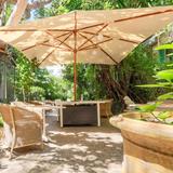 Le Windsor Jungle Art Hotel - Hotels & Travel in Nice