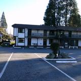 Coach N Four - Hotels in Grass Valley