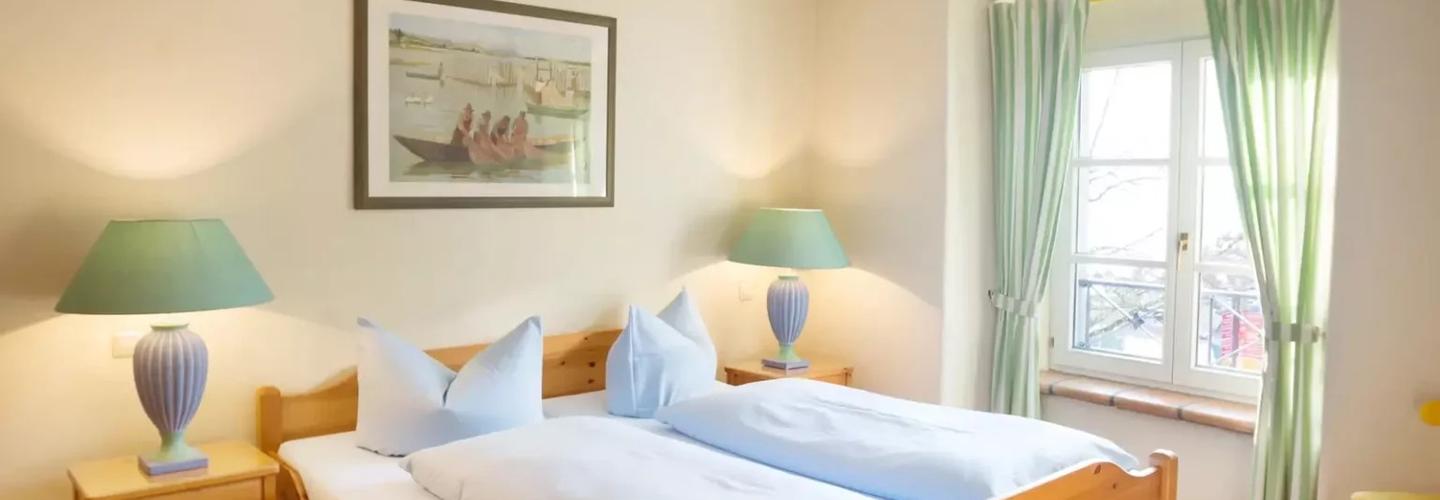 Seeschlößle & Haus Burgund Ferienwohnungen Meersburg cover photo