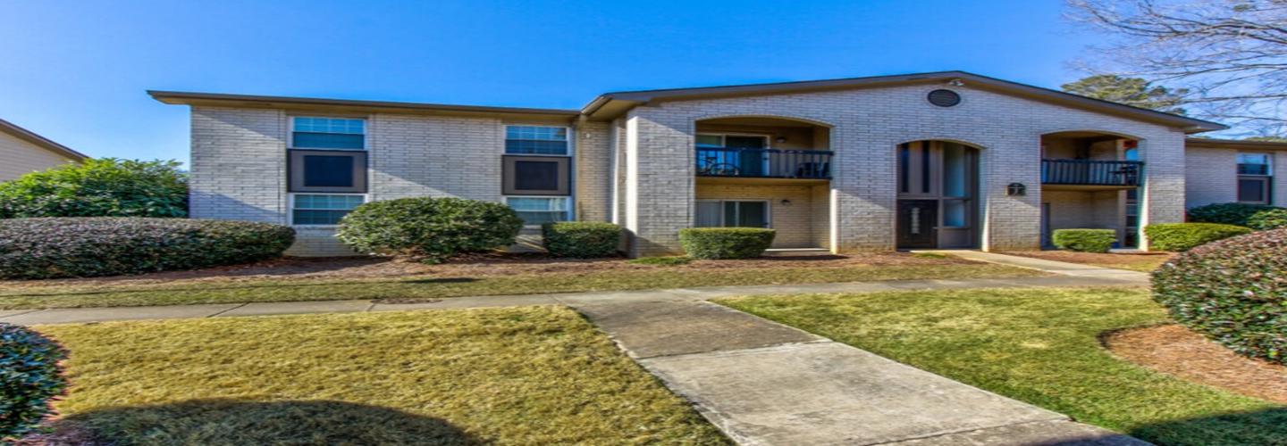 ASHLAND COMMONS APARTMENTS cover photo