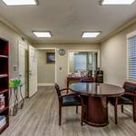 ASHLAND COMMONS APARTMENTS - photo 4
