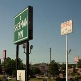 Sherman Inn - Hotels & Travel in Sherman