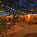 Trois Estate - Hotels in Texas City