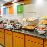 Comfort Suites Tyler south - photo 8