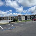 Royal Extended Stay Hotel - photo 1