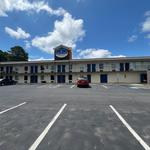 Royal Extended Stay Hotel - photo 2