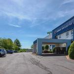 Comfort Inn & Suites - photo 3