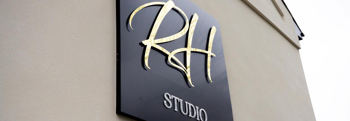 Raj Hothi Studio cover photo