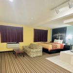 Super 8 by Wyndham Warrenton - photo 3