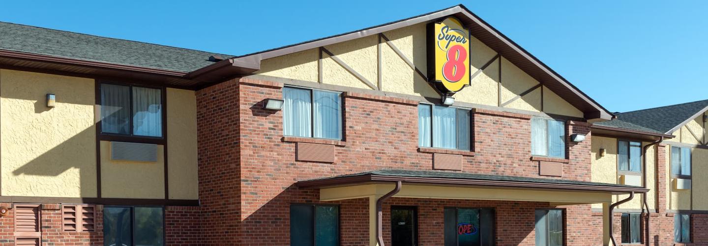 Super 8 by Wyndham Warrenton cover photo