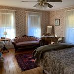 Blooming Inn Shelburne Falls - photo 2