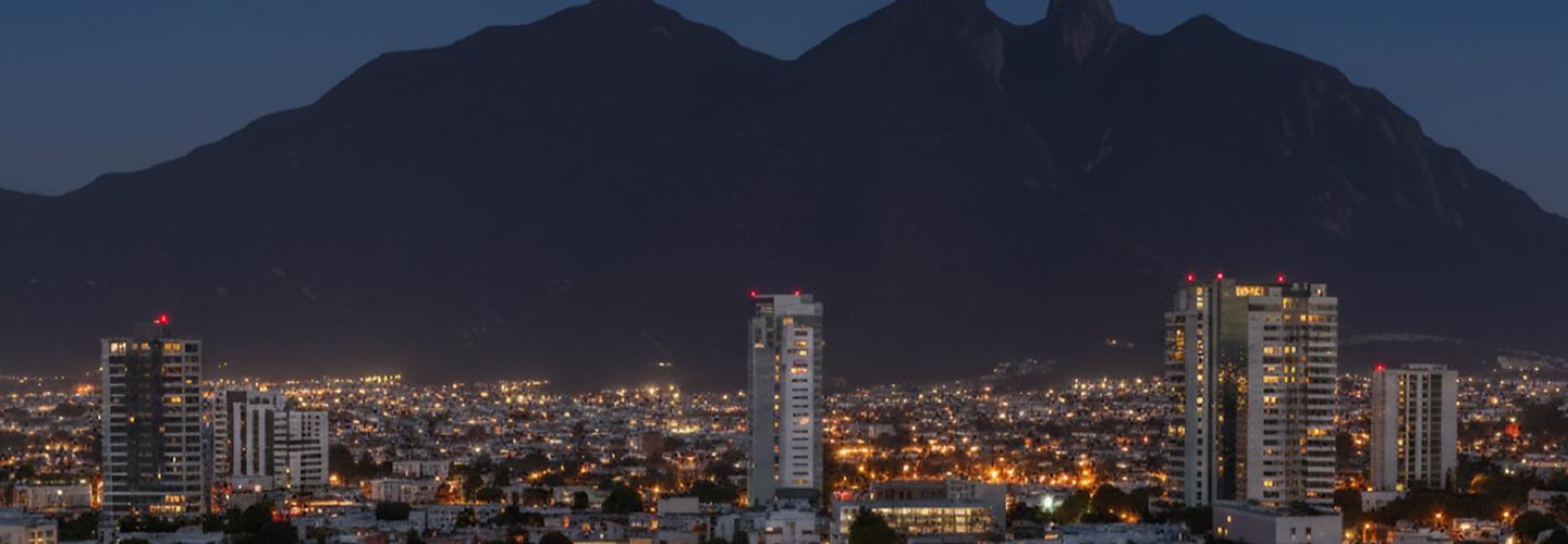 Inmuebles Regios cover photo